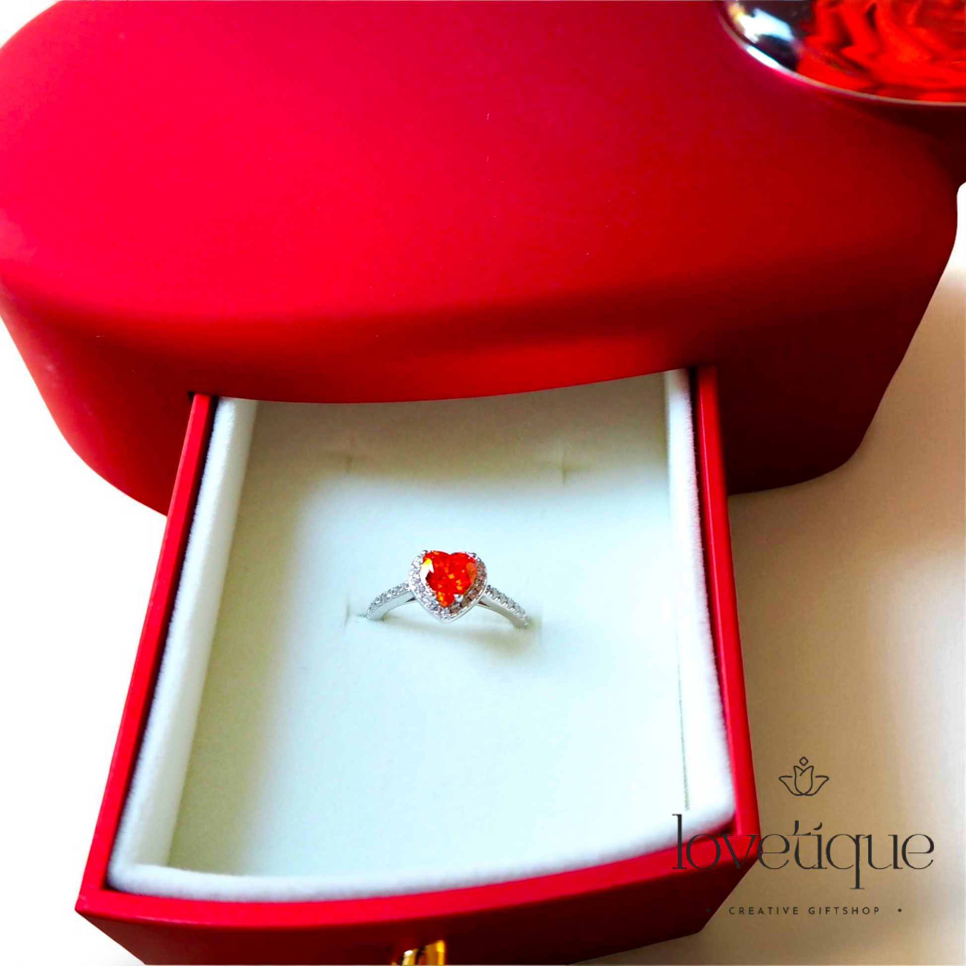 Zestaw z pierścionkiem